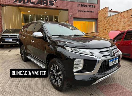 MITSUBISHI PAJERO SPORT 2.4 16V MIVEC TURBO DIESEL HPE-S AWD AUTOMÁTICO MITSUBISHI PAJERO SPORT 2.4 16V MIVEC TURBO DIESEL HPE-S AWD AUTOMÁTICO
